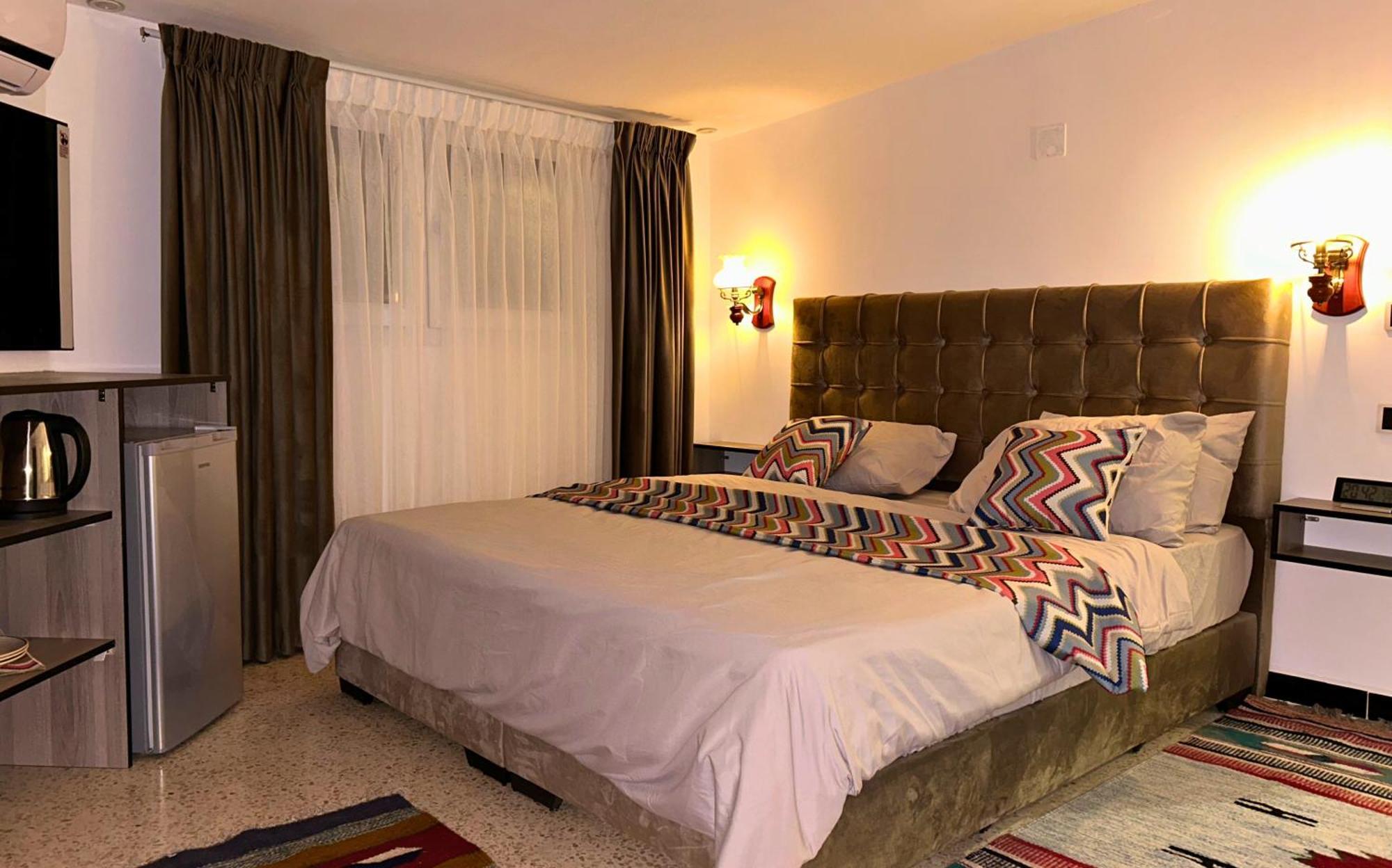 Celestia Boutique Inn - Boutique Stay Overlooking Jerash Ruins Jarash Rum bild