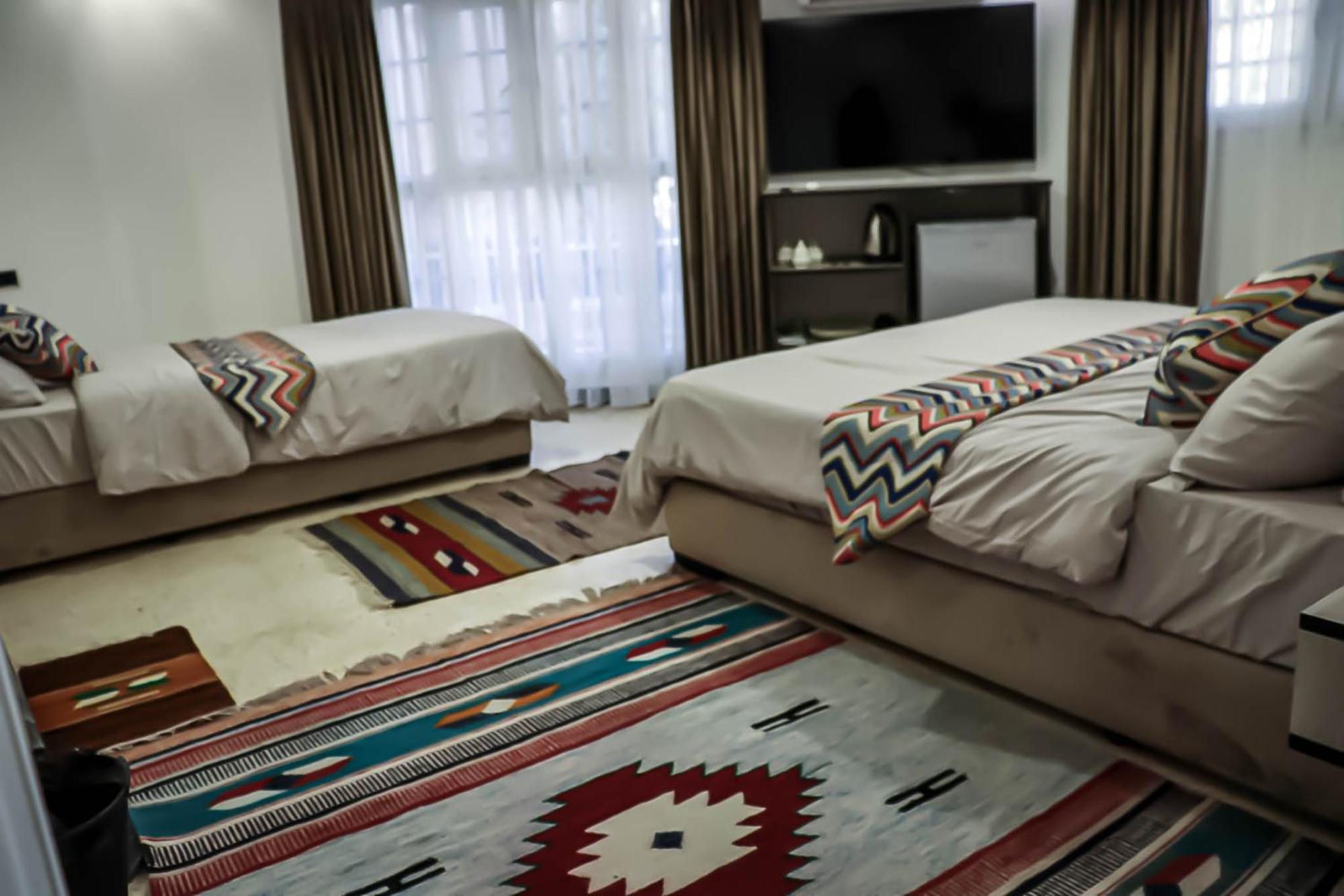 Celestia Boutique Inn - Boutique Stay Overlooking Jerash Ruins Jarash Rum bild